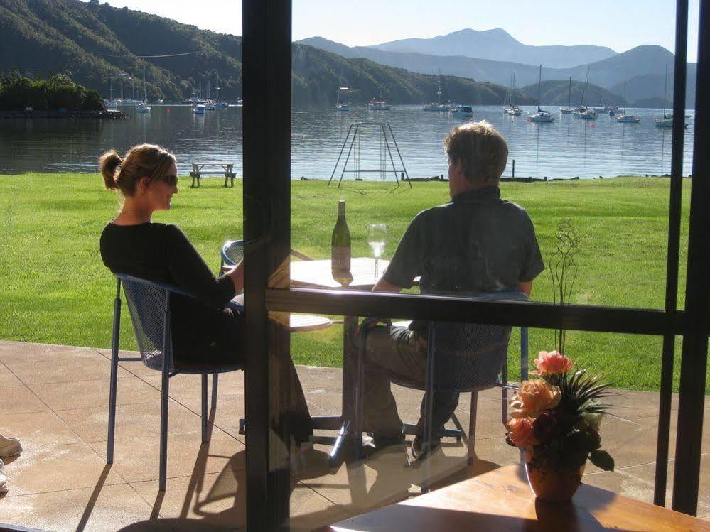 Bay Vista Waterfront Motel Picton Ngoại thất bức ảnh