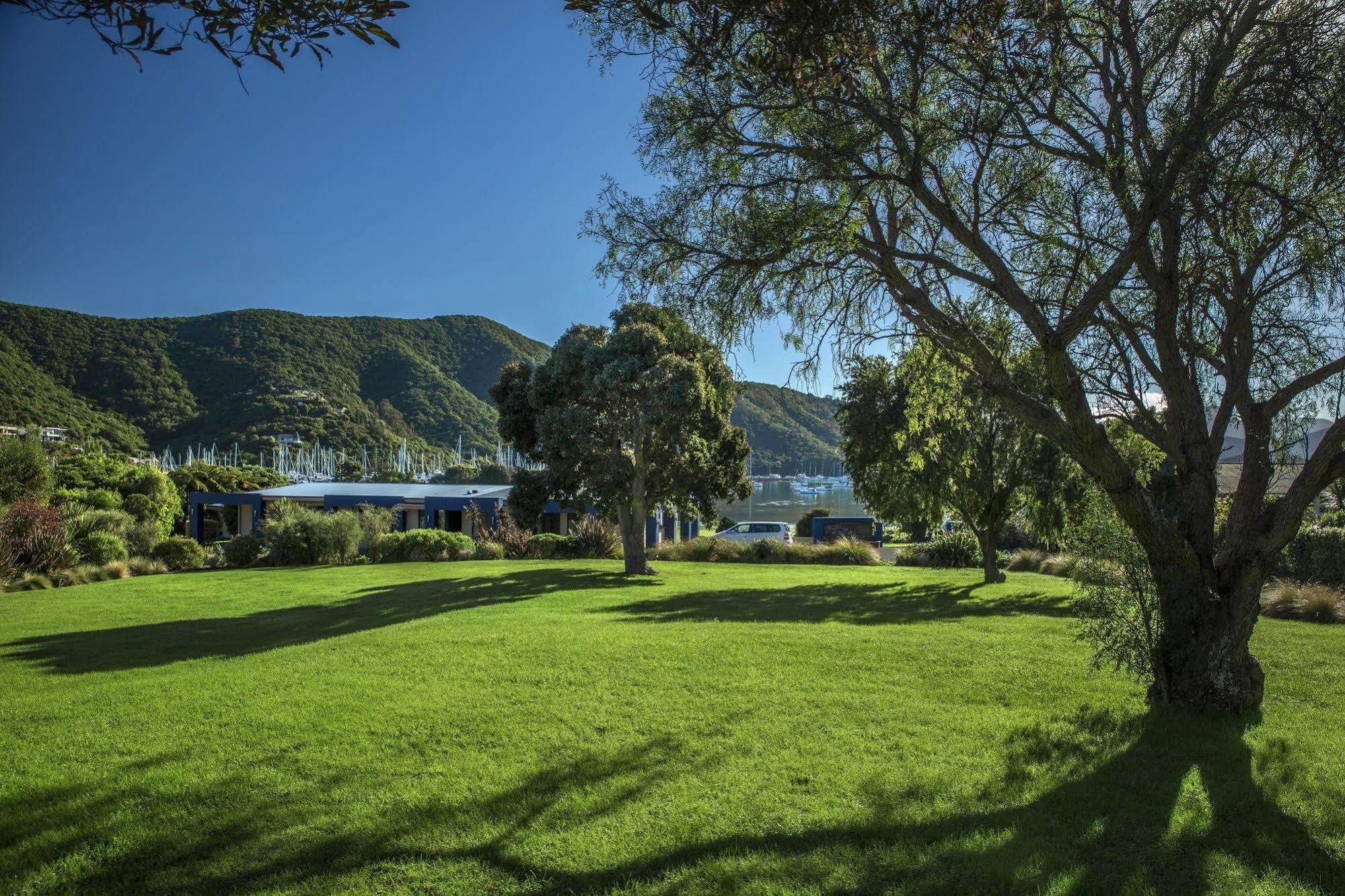 Bay Vista Waterfront Motel Picton Ngoại thất bức ảnh